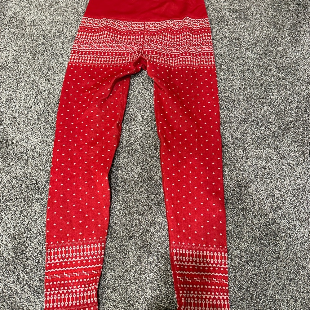 Fabletics M Holiday Workout Set - Picture 3 of 3